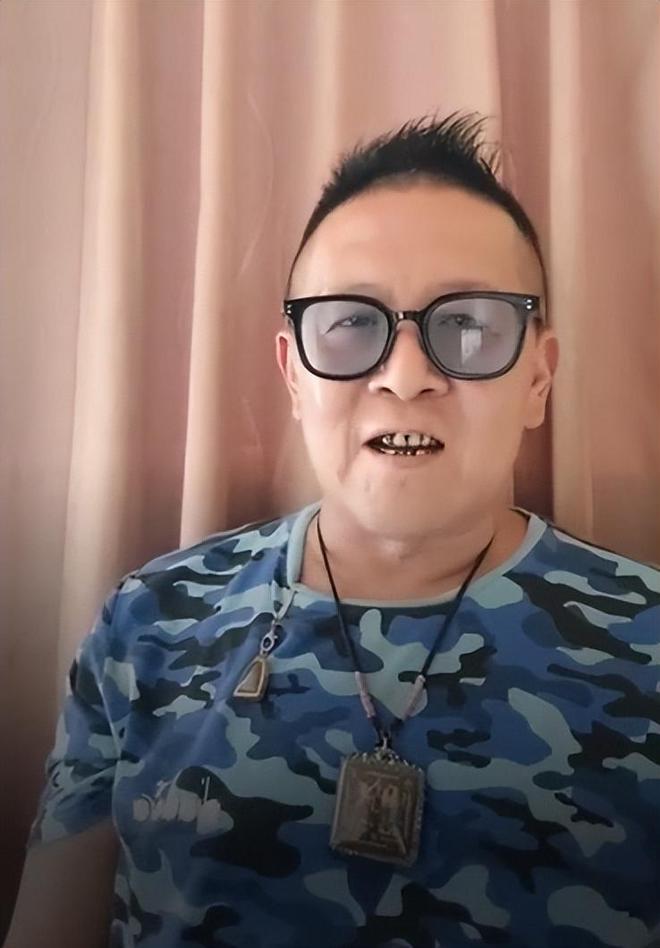 死亡多日无人察觉已发臭王菲前经纪人悼念麻将胡了2模拟器试玩台湾男星陈光前家中(图9) 死亡多日无人察觉已发臭王菲前经纪人悼念麻将胡了2模拟器试玩台湾男星陈光前家中(图9)